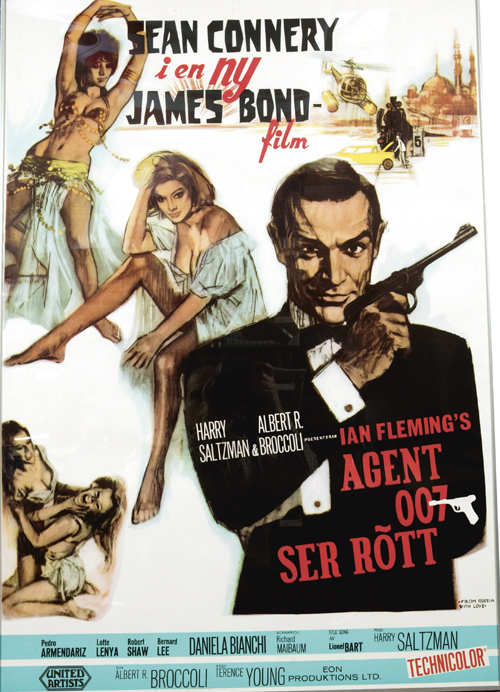 Agent 007 ser r�tt.�Orginal Poster  Walther LP53 air pistol held by Sean Connery as James Bond advertising campaign for the 1963 From Russia With Love