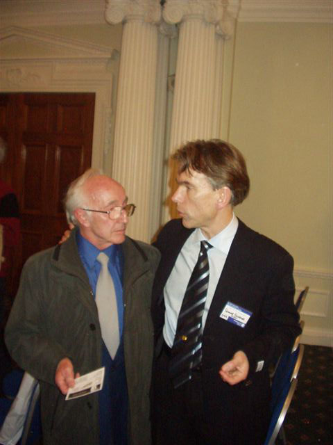 Alec Mills (unit director) with President Gunnar Sch�fer