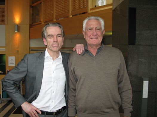 George Lazenby James Bond med James Bond Gunnar Sch�fer James Bond Museum