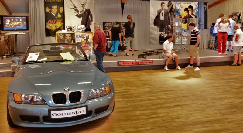 Bilder fr�n sportbilsdagen utst�llare James Bond 007 museet James Bond tema och utst�llning.